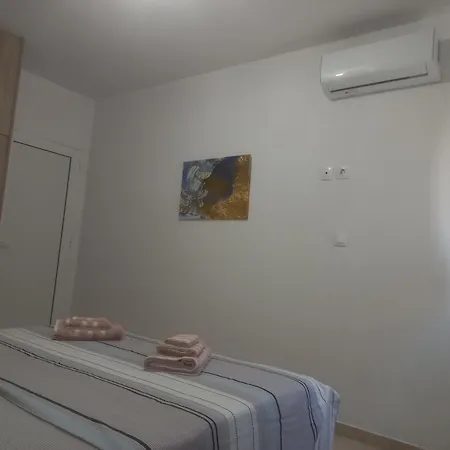 Διαμέρισμα Sophie's Sunny Spot 1