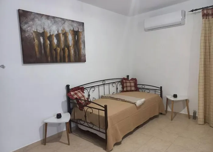 Sophie's Sunny Spot 1