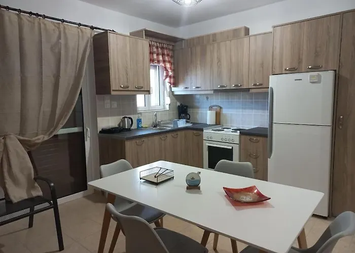 Sophie's Sunny Spot 1 * Yefira